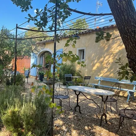 Le Bois De La Cour * Roussillon en Isere